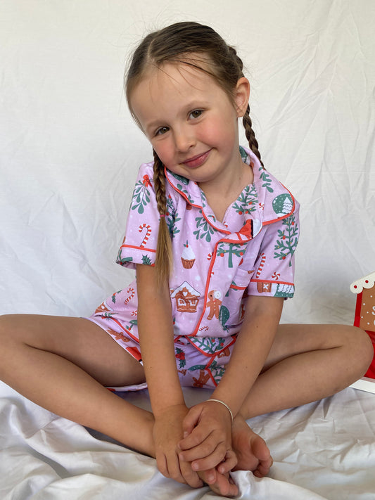 GINGERBREAD VILLAGE- PJS