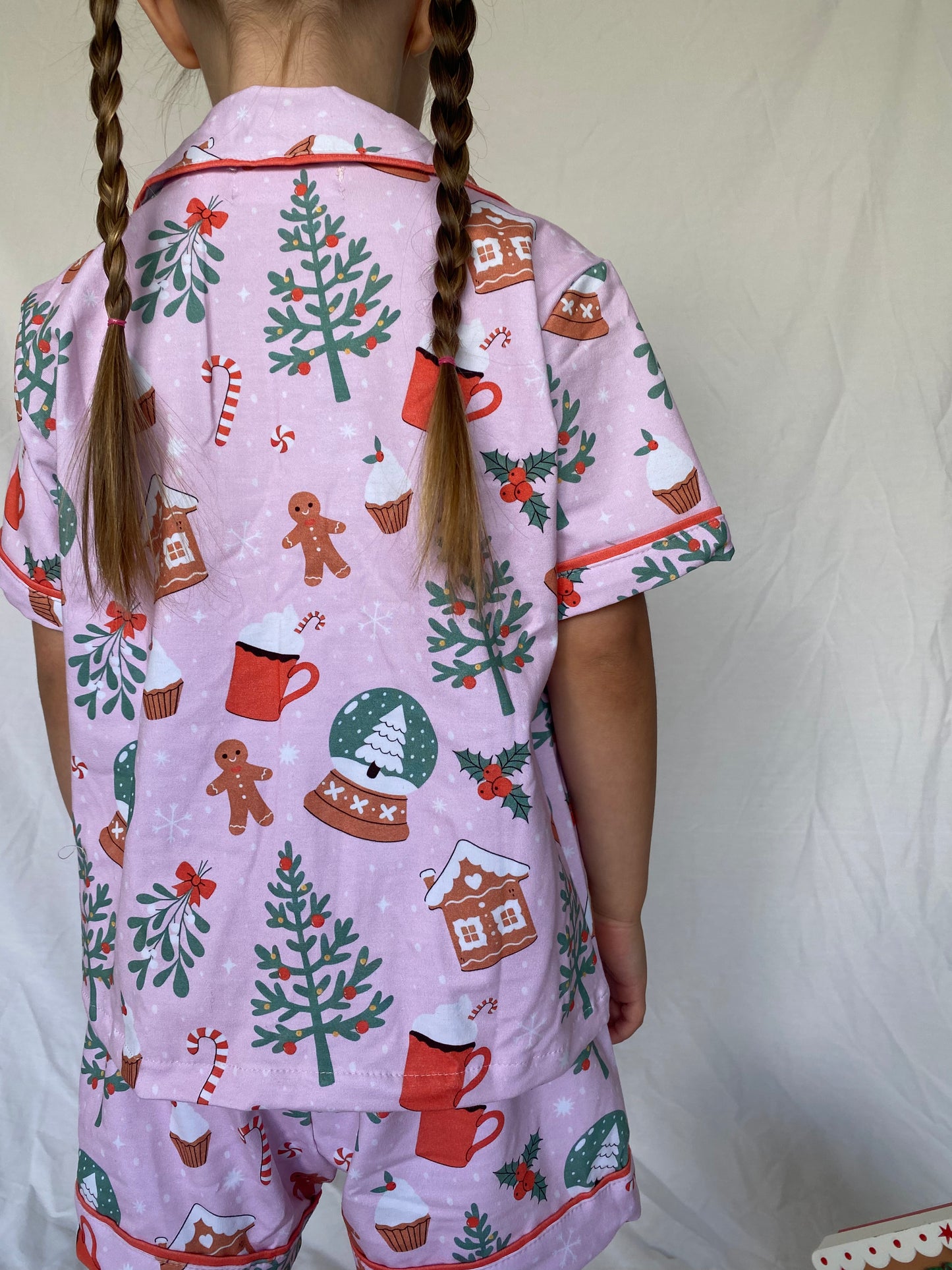 GINGERBREAD VILLAGE- PJS